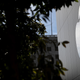 Illustration for article titled California Cops Are Reportedly Baiting the Apple Shuttle Shooter With a Decoy Bus